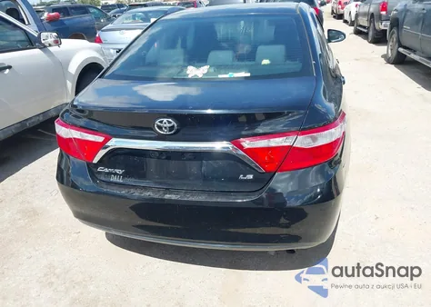 2015 Toyota Camry Le z USA, uszkodzony, nr VIN 4T4BF1FK5FR497734